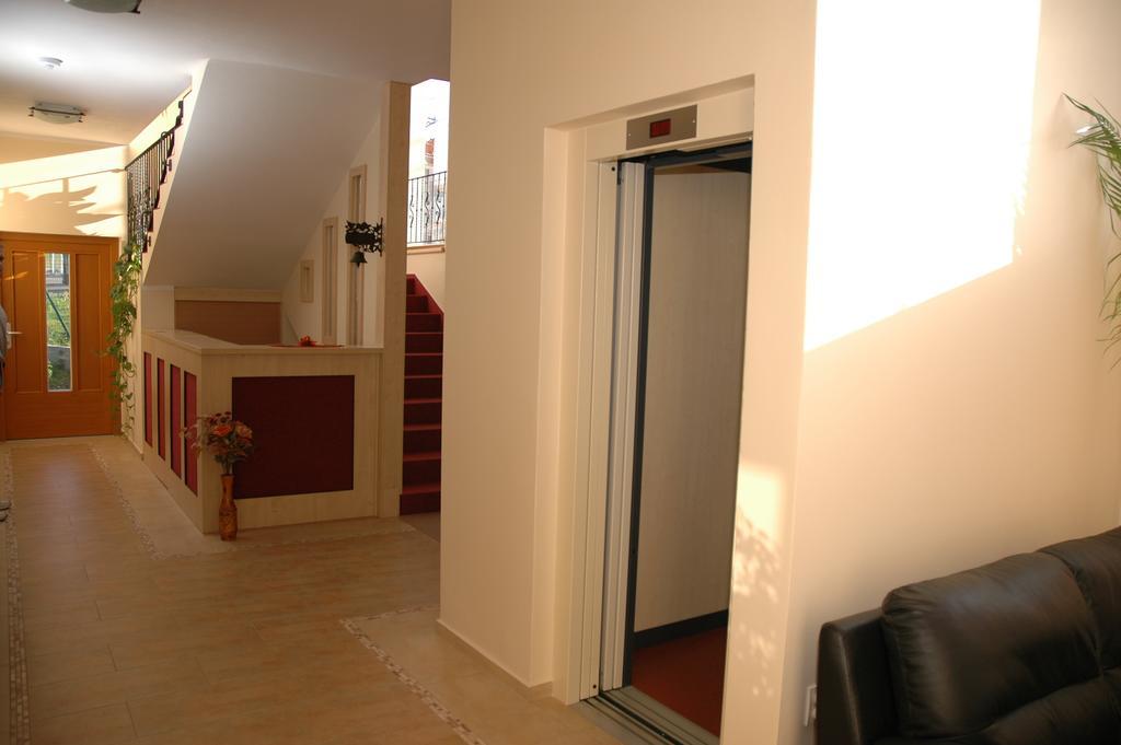 Hotel & Restaurant Signal Pardubice Luaran gambar