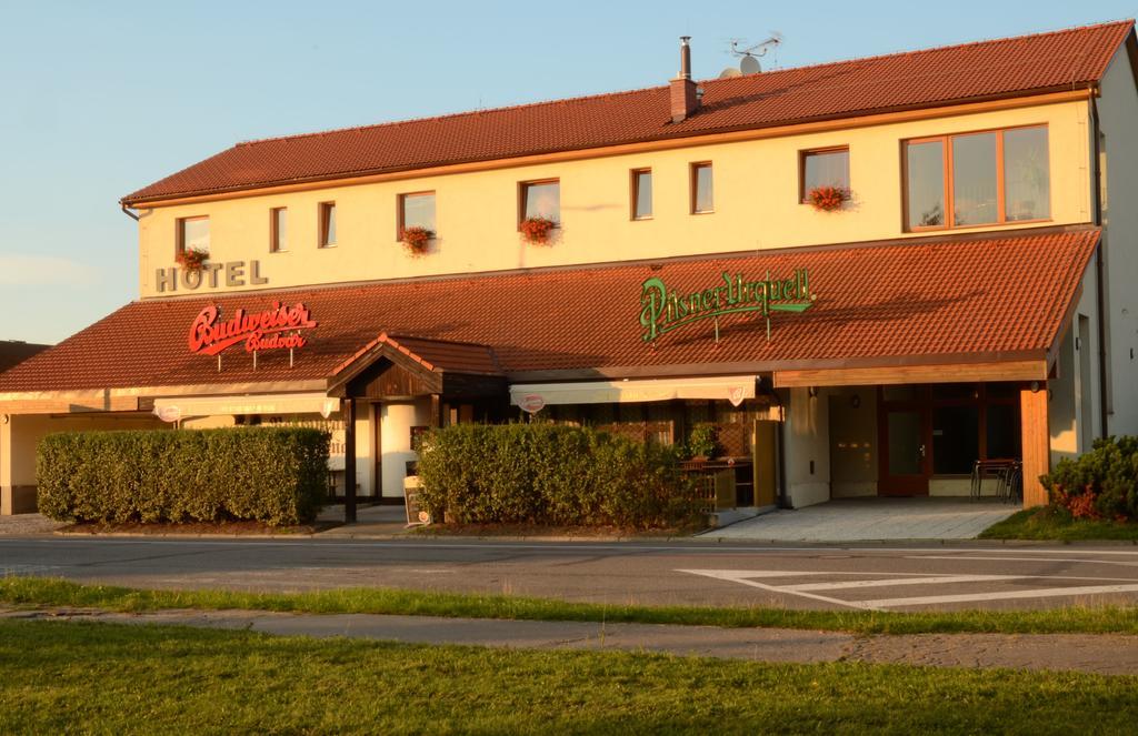 Hotel & Restaurant Signal Pardubice Luaran gambar